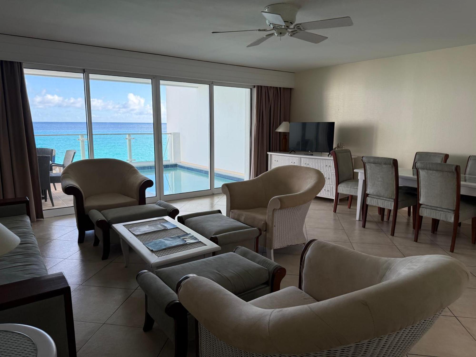 Sapphire Beach Club Resort Cupecoy  ภายนอก รูปภาพ